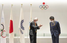 اهدای نشان طلای المپیک به نخست وزیر پیشین ژاپن